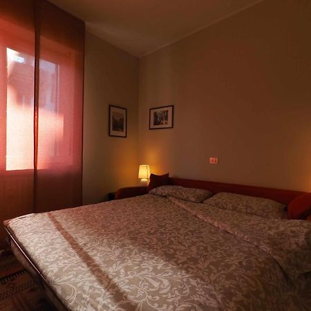 Mba24 Charming Suite Close To Metro Fieracitylife Милано Екстериор снимка