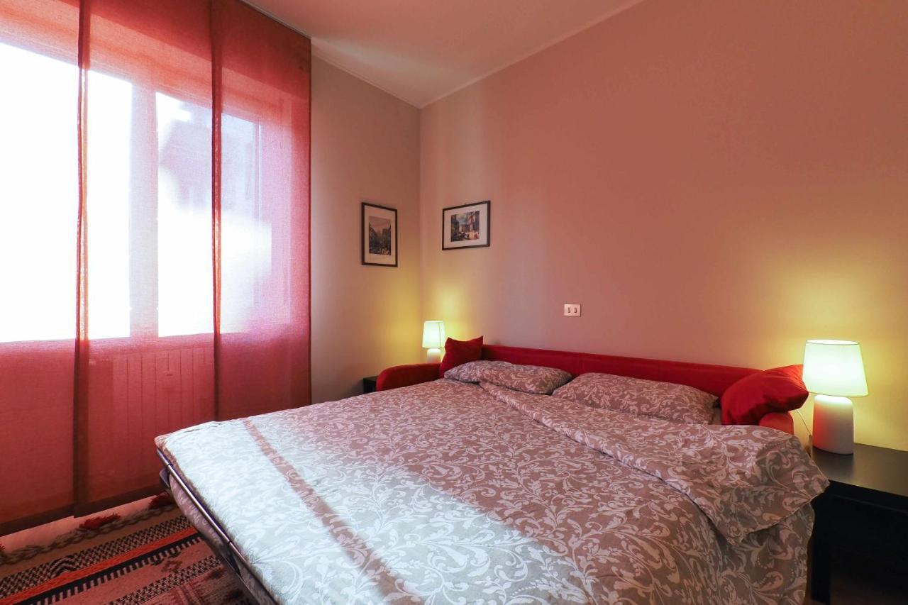 Mba24 Charming Suite Close To Metro Fieracitylife Милано Екстериор снимка