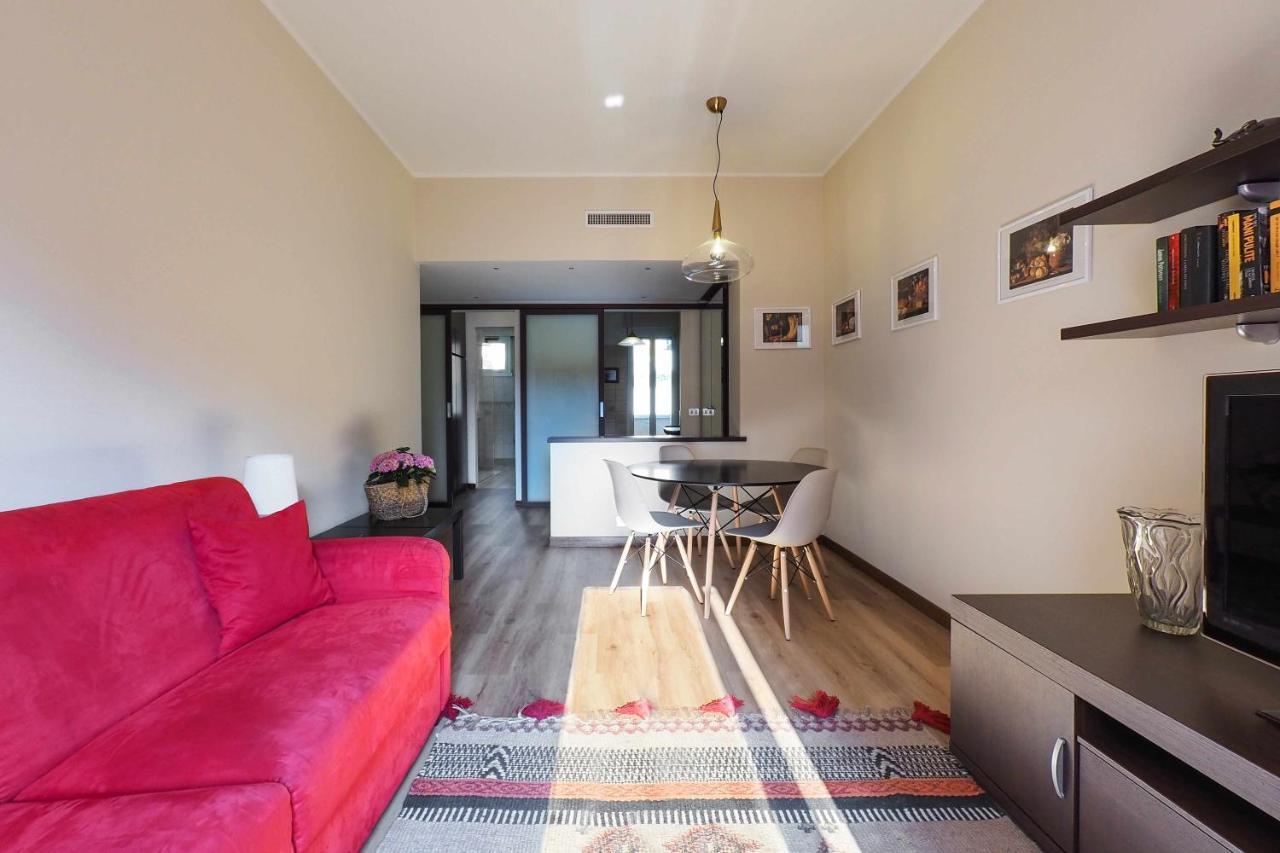 Mba24 Charming Suite Close To Metro Fieracitylife Милано Екстериор снимка