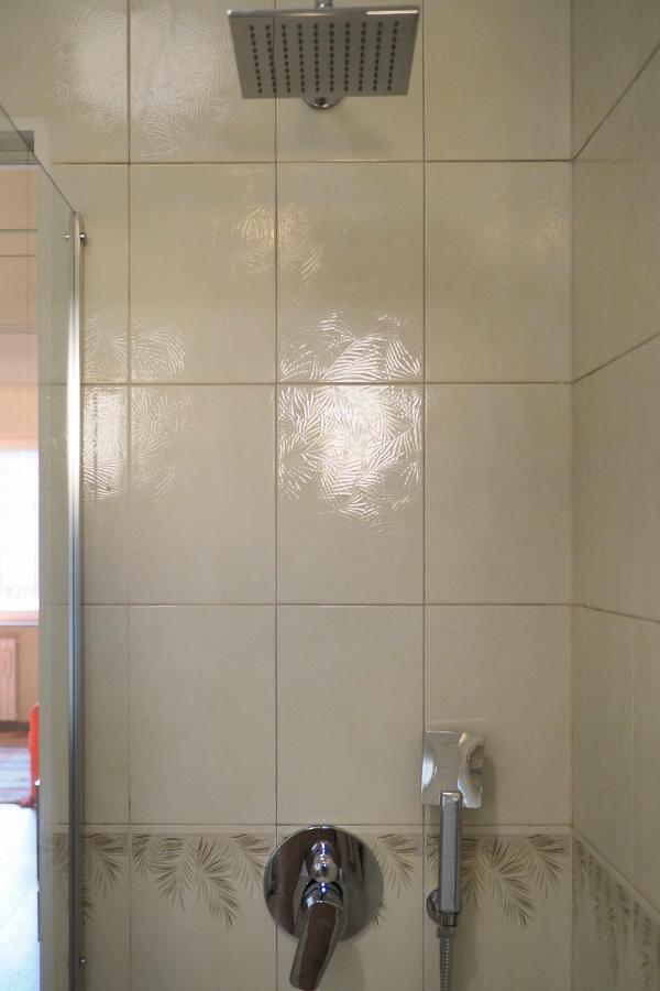 Mba24 Charming Suite Close To Metro Fieracitylife Милано Екстериор снимка