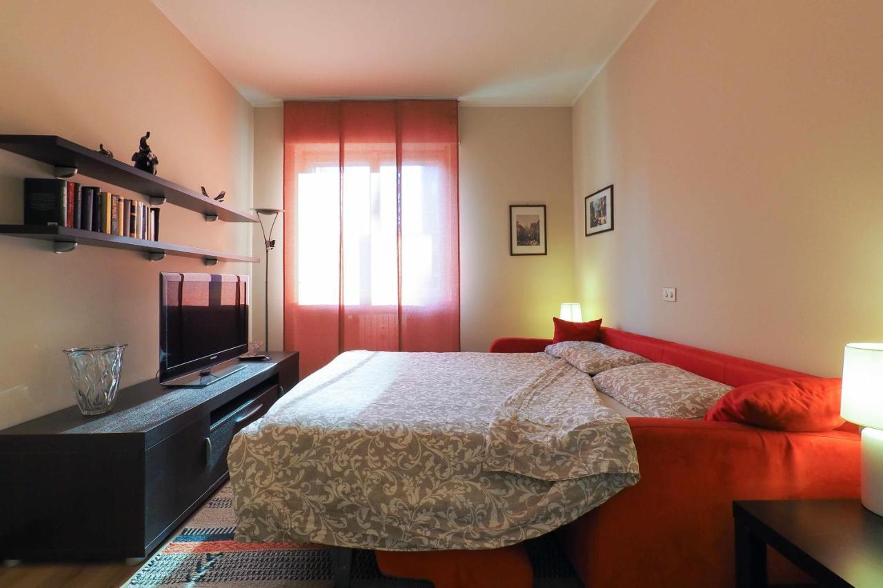 Mba24 Charming Suite Close To Metro Fieracitylife Милано Екстериор снимка